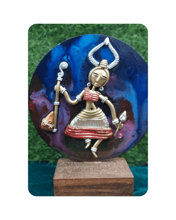 Lady Idol Showpiece (650gms)